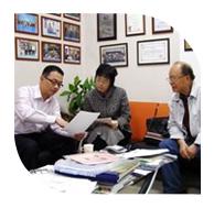 2009年2月12日 中國紡織科學研究院技術專家呂世靜教授來桂林考察調(diào)研